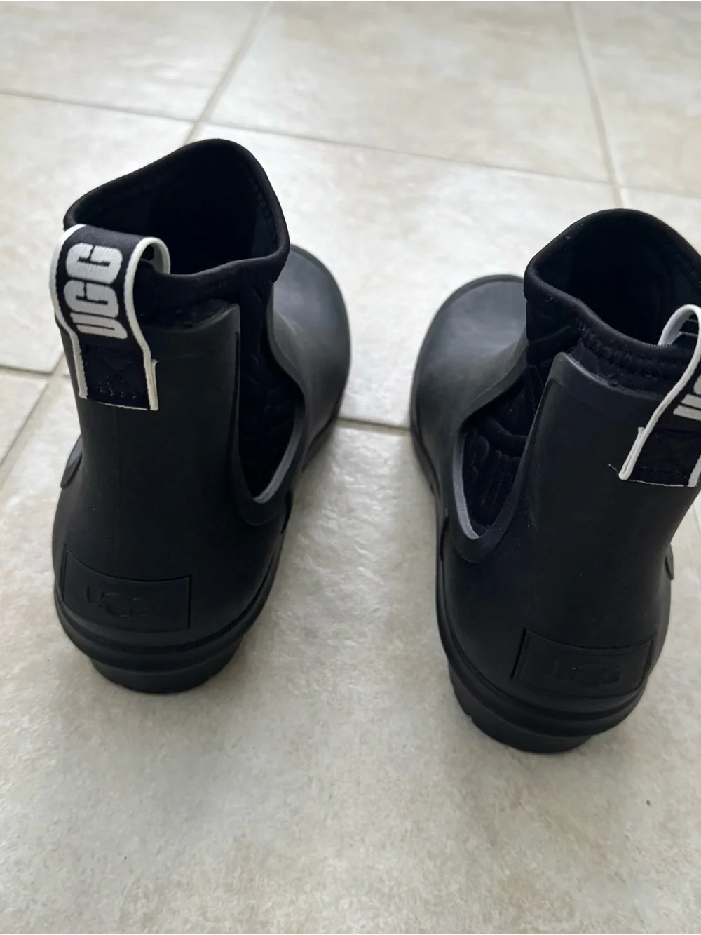 UGG Womens Droplet Black Rubber Chelsea Rain Boots Waterproof Ankle Shoes 6